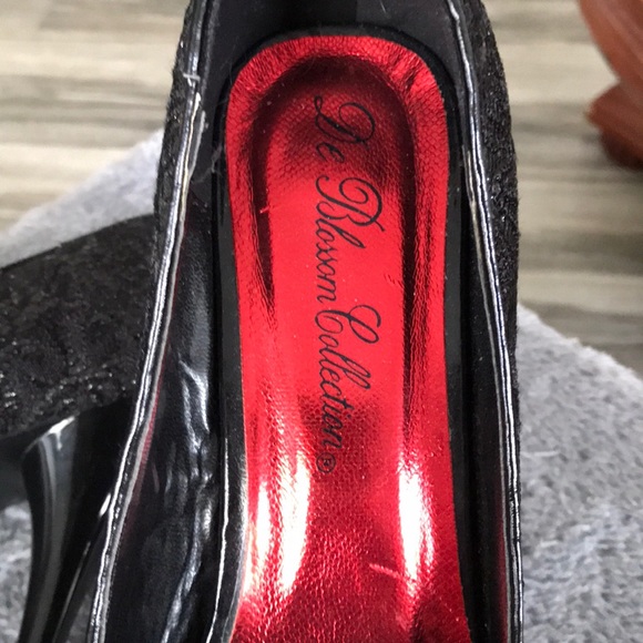 👠🖤SEXY SPARKLING BLACK OPEN TOE HEELS SIZE 8 GREAT CONDITION! - Picture 3 of 4